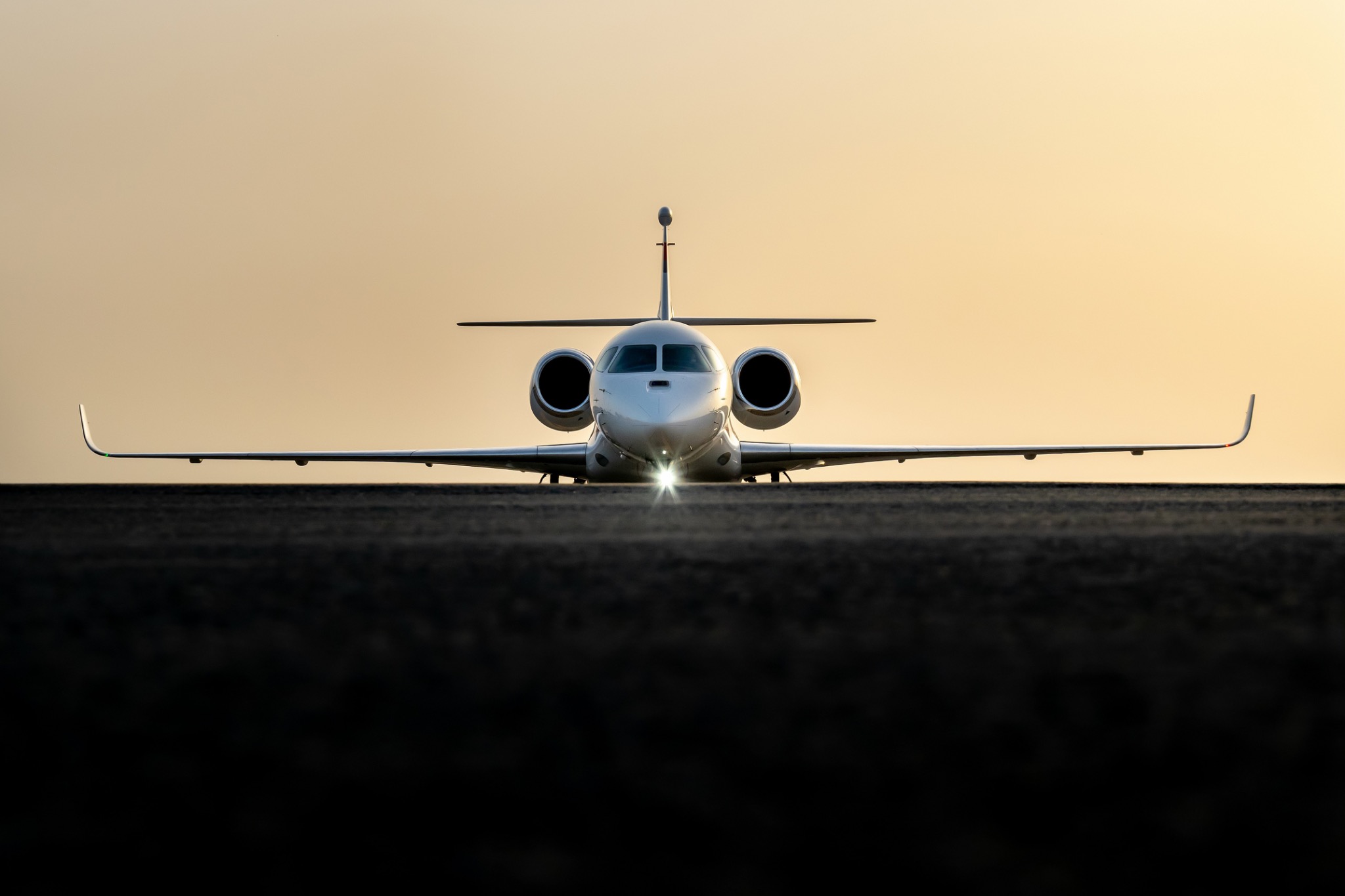 Falcon 6X — czarter prywatny Ilontin.2